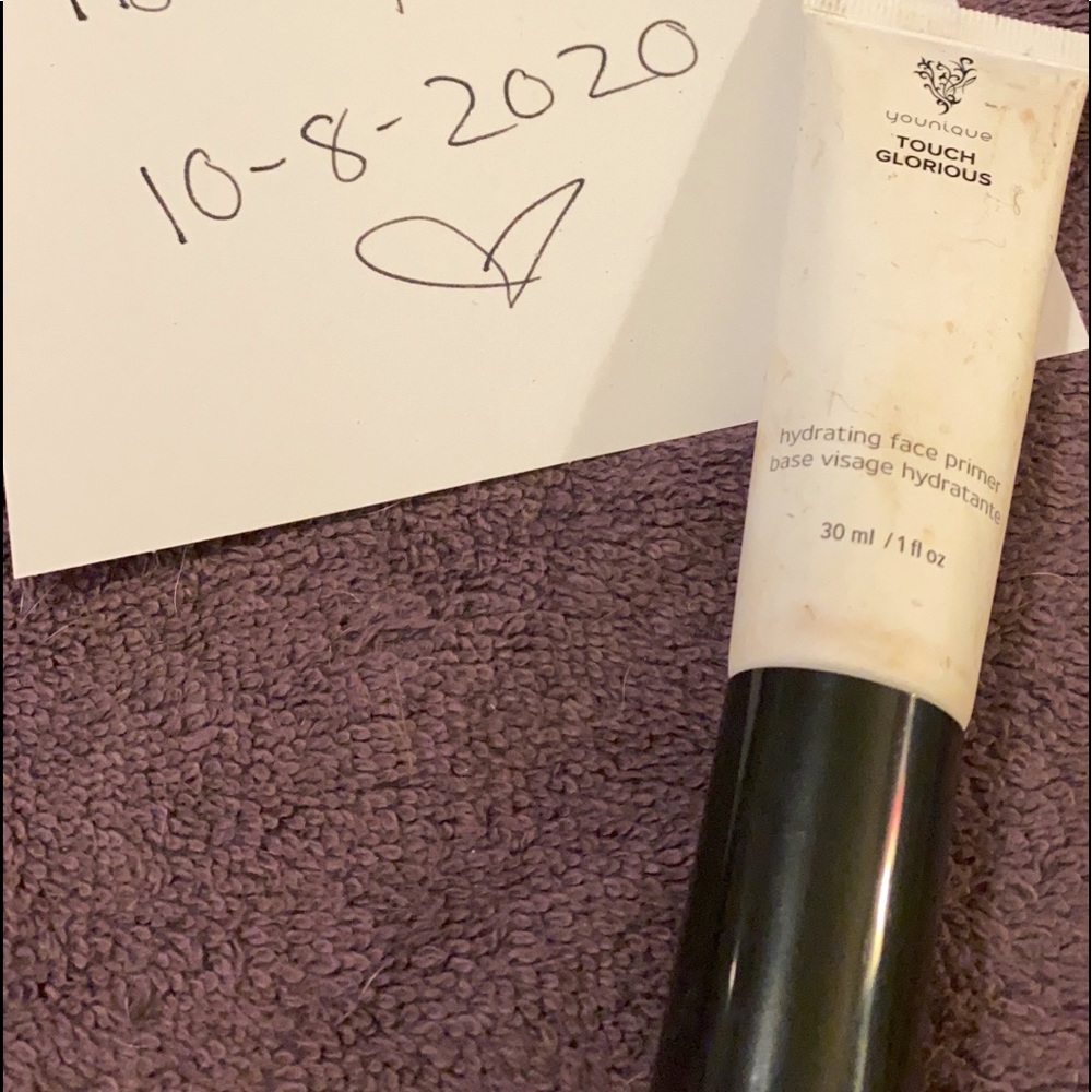 Younique Primer.
